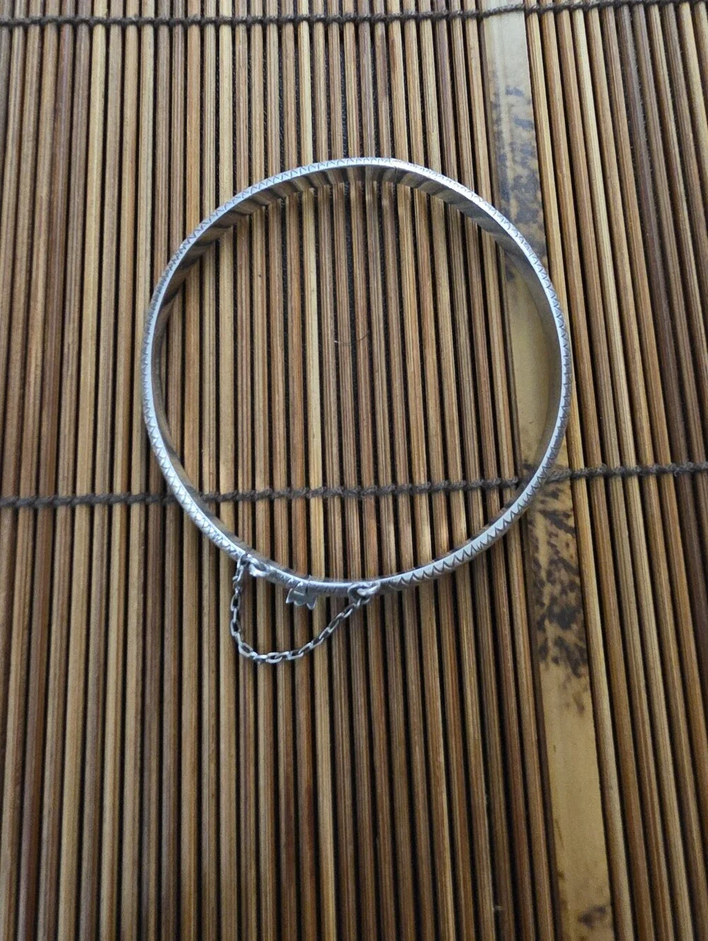 925 Silver Etched Hinged Bangle Bracelet (Vintage)